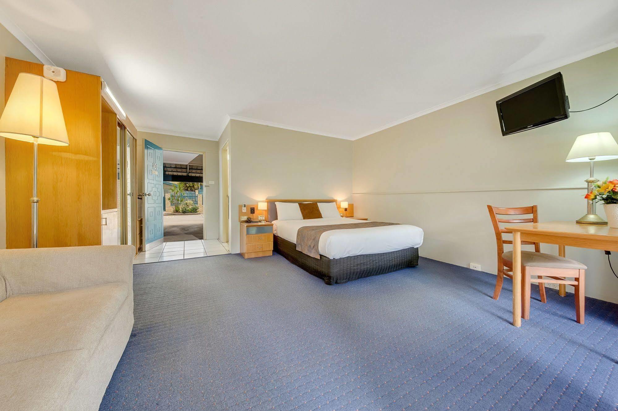 Gladstone Palms Motor Inn Екстер'єр фото
