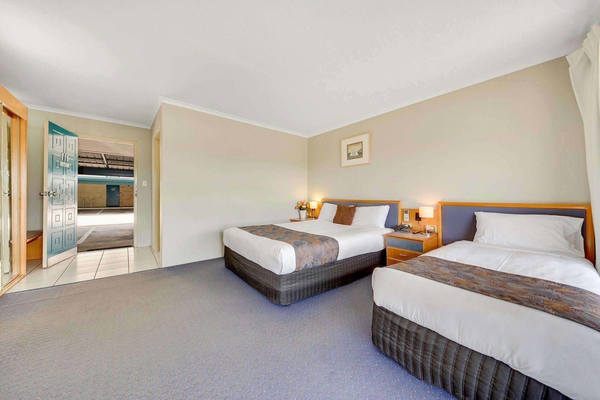 Gladstone Palms Motor Inn Екстер'єр фото