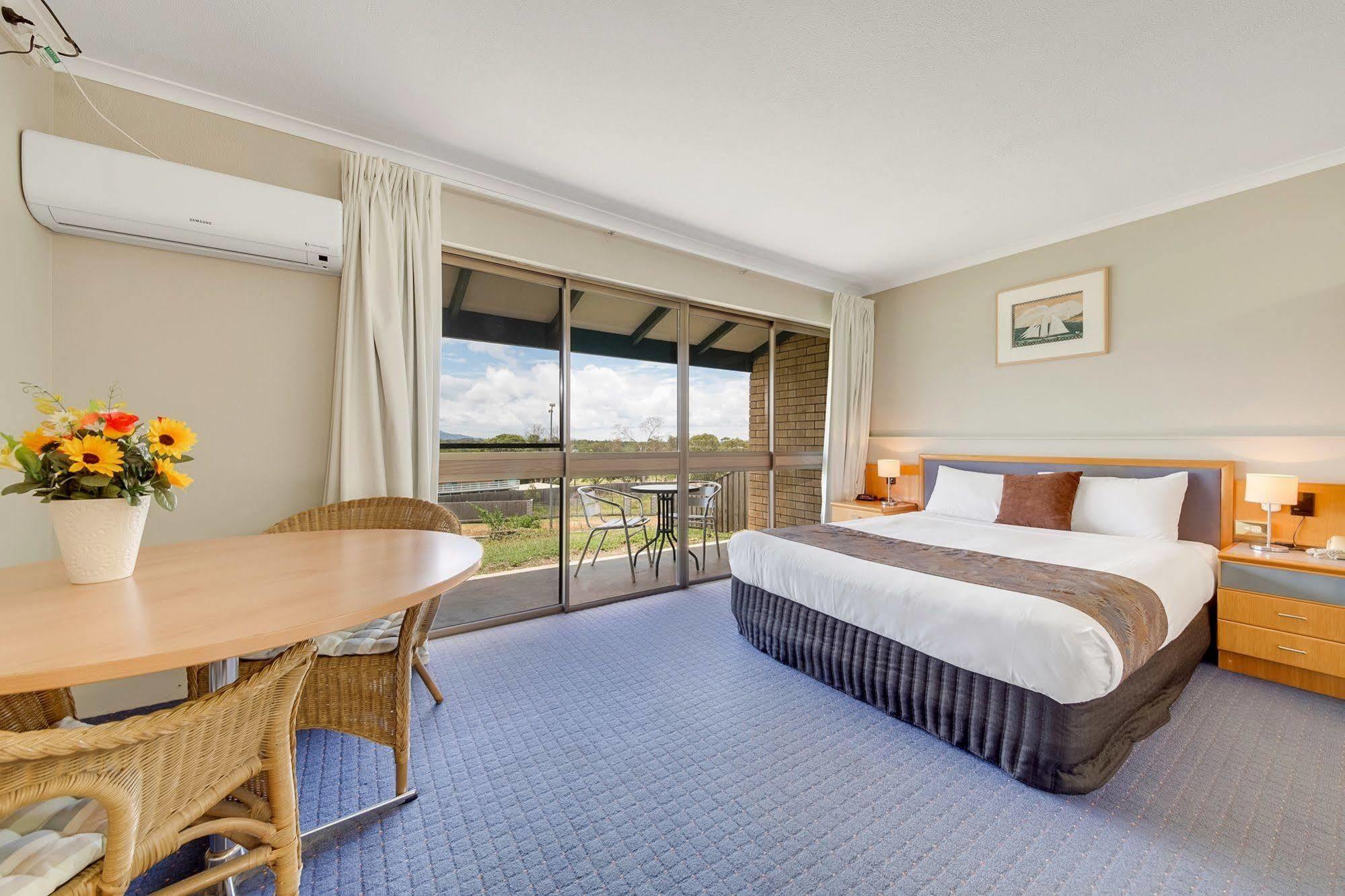 Gladstone Palms Motor Inn Екстер'єр фото
